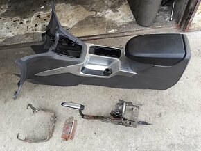 Středová konzole s loketní opěrkou orig.Ford C-Max 2003-2010 - 12
