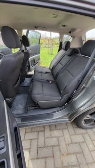 Toyota Corolla Verso 2.0 D4D 85 kW r.v. 2004 nová STK. - 12