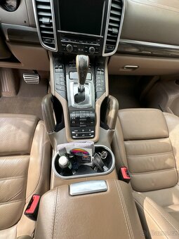 Porsche Cayenne Turbo 4.8 V8 580ps - 12