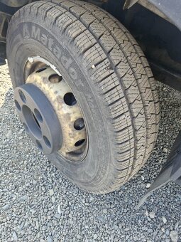 Iveco daily skříň s hydraulickým čelem - 12