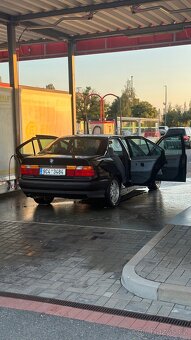 BMW 328ia e36 sedan - 12