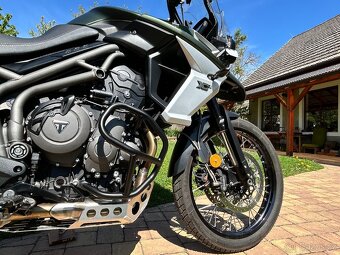 Triumph Tiger 800 XC - 12