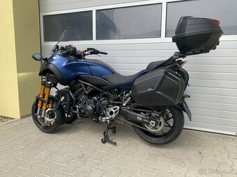Yamaha Niken GT - 12