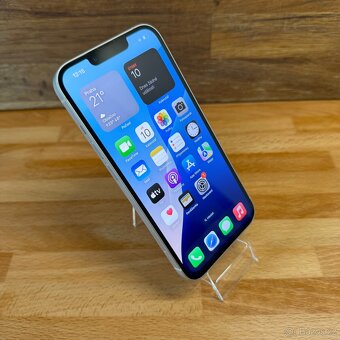 iPhone 13 128GB, bílý (12 měsíců záruka) - 12