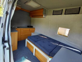 Obytný Ford Transit 2.2TDCi 2010 Markyza,spaní,Kuchyn - 12