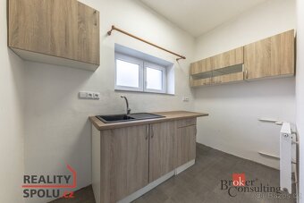 Prodej, komerční/činžovní dům, 226 m2, Obce Ležáků 581, Chru - 12
