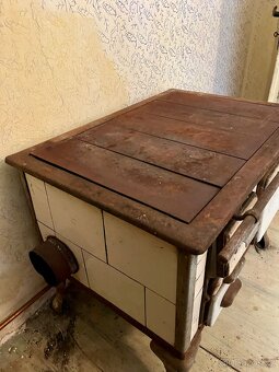 Prodám 2 stará kamna a 1 kotel - 12