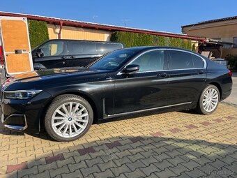 BMW Řada 7, 730d xDrive rv.2021 laser, soft close - 12