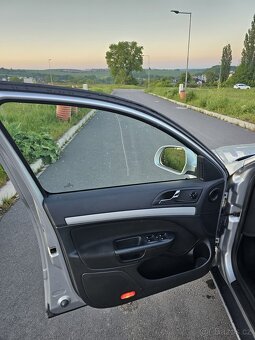 Škoda Octavia 2 1.4 TSi 90kw - 12