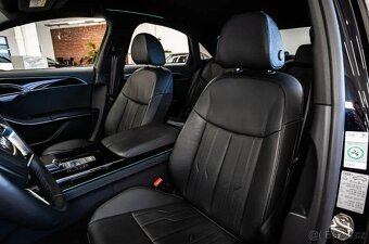 Audi A8 60TFSIe - 12