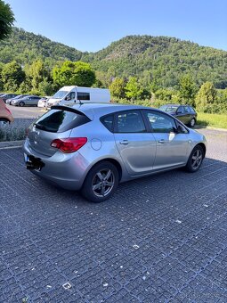 Opel Astra - 12