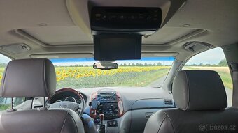 Toyota Sienna LXE AWD 184kw MPV - 12