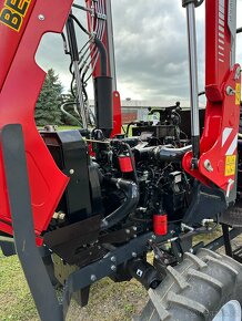 Traktor Belarus 311 s čelním nakladačem - 12