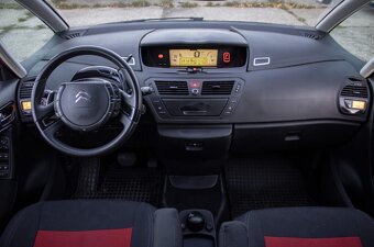 Citroën C4 Picasso - 12