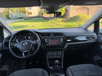 Touran 2.0 tdi 110 kw highline navi led pano kamera - 12