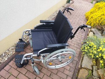 Invalidní vozík rozšířený s vysokou nosností - 12