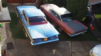 1960 Pontiac Ventura two door hardtop - 12