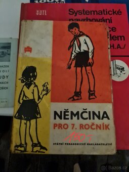 Staré knihy, ceny u fotografií - 12