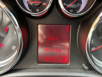 Opel Astra J 1.7 CDTI, 81 kW, nafta - 12