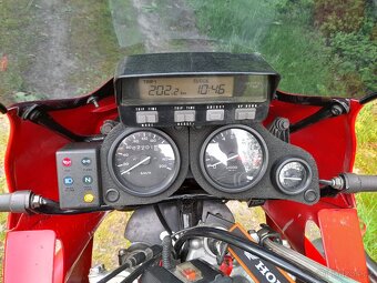 Honda XRV 750 AFRICA TWIN RD07 - 12