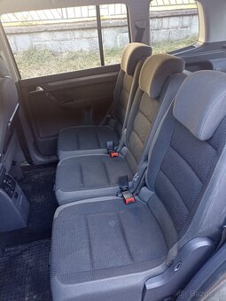 Volkswagen Touran 1,6 TDI (2012) - 12