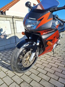 Honda cbr 600f-35kw - 12