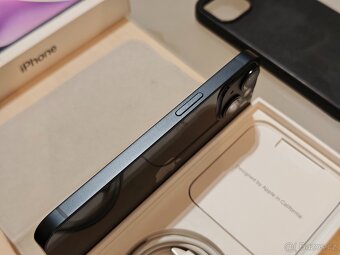Apple iPhone 14 256 GB, černý - 12