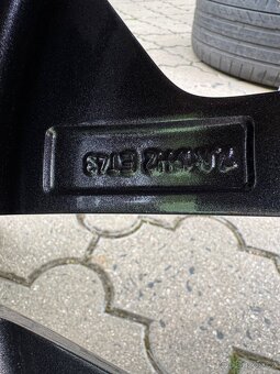 Alu kola Aronia Škoda 5X112 R19 s letními pneu - 12