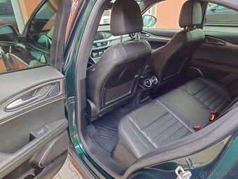 Alfa Romeo Stelvio 2.0 Turbo Q4 B-Tech 206kW - 12