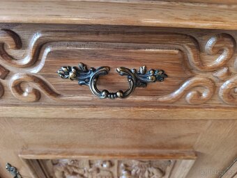 Selská komoda z masívu, Nábytek s příběhem - 12