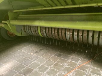 Claas Quadrant 1150 - 12