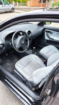 Prodám Seat Ibiza 6l 1.4 16v 55kw (2003) - 12