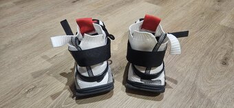 Ruzne druhy bot,tenisek Nike,Blauer,Reebok atd. - 12