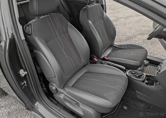 Opel Corsa D 1,4 64 kW r.v. 2012, 2x klíč, 2x kola, serviska - 12