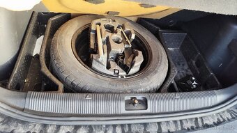 Veškeré díly Škoda Yeti 2,0 TDi 81 kW CFH - 12