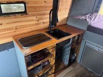 Obytný Mercedes-Benz Sprinter 210 - 12