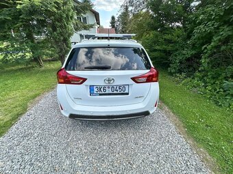Toyota Auris COMBI- rv2013- 1.6 97kw- 112000km - 12