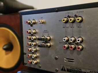 nádherně LAMPOVÝ zesilovač Luxman - 12