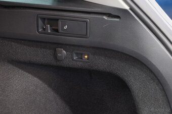 VW Passat GTE Variant 1.4 TSI 160kW DSG - záruka Autodraft - 12