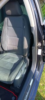 VW Golf 6 combi 1,6 tdi Style - 12