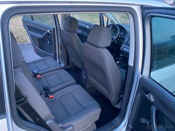 VW Touran 2.0, CNG + benzín, 206tkm, RV 2007, ZLEVNĚNO - 12
