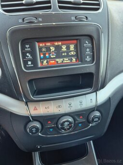 Fiat Freemont 2.0Jtd-103kw-manuál- 7míst-Lounge- - 12