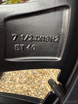 Originální ale sada HALTI 19" s pneu Continentál Kodiaq 2 - 12