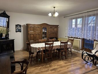 Prodej rodinného vícegeneračního domu v obci Jevišovka - 12