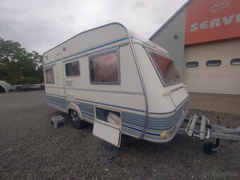 Prodám karavan Tec 450 – 4 osoby připravený na cestu - 12
