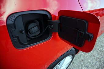 SEAT TOLEDO 1,2 TSI 63KW REFERENCE CZ - ŠKODA RAPID - 12