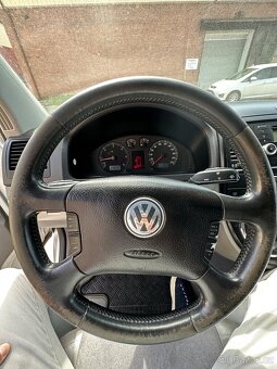VW MULTIVAN 2,5 D, r.v. 2006 - 12