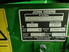 Svinovací lis John Deere 590 - 12