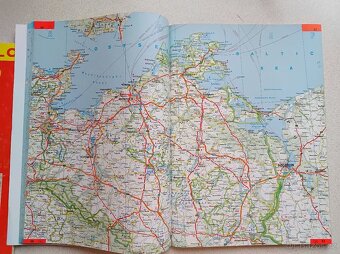 Mapy a autoatlasy staršího data. Něco i nové. - 12