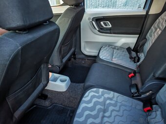 Škoda Roomster 1,4 16V 63 kW - 12